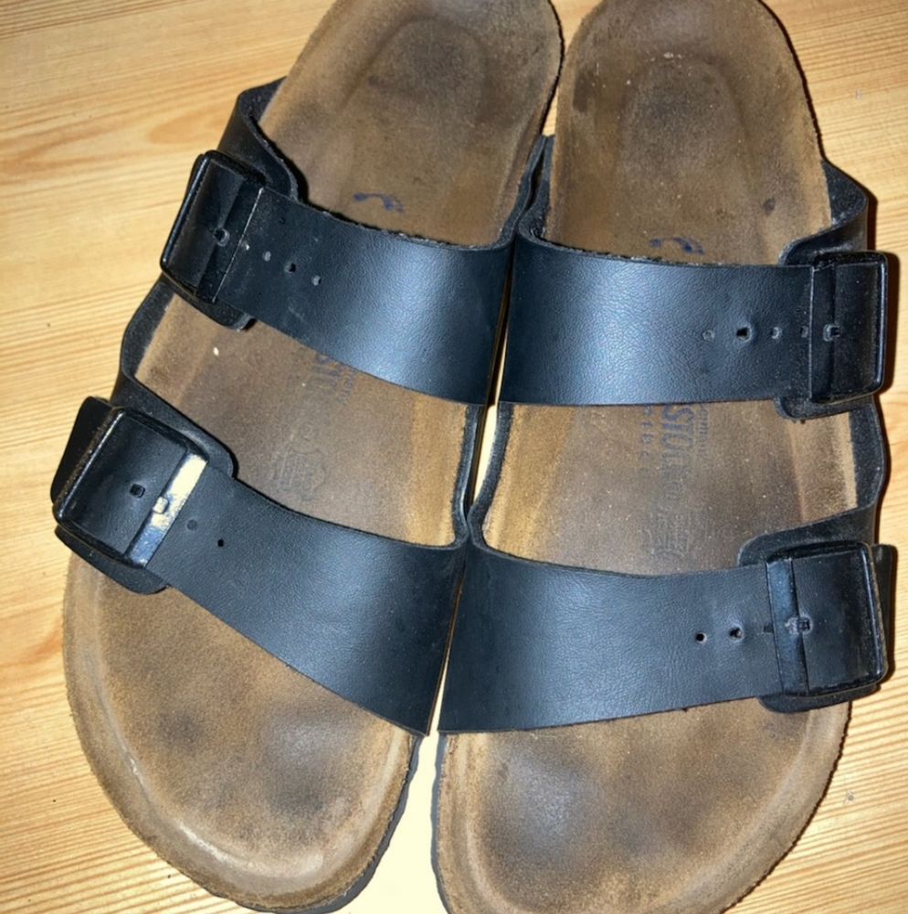 Men’s Birkenstock Arizona Sandals in Black